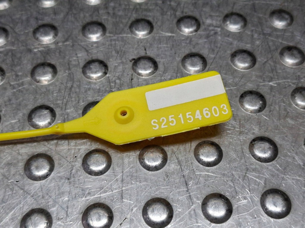 Купить Обивка дверь обшивка перед правый tesla model s рестайлинг  16-21 eu 1007912-00-d