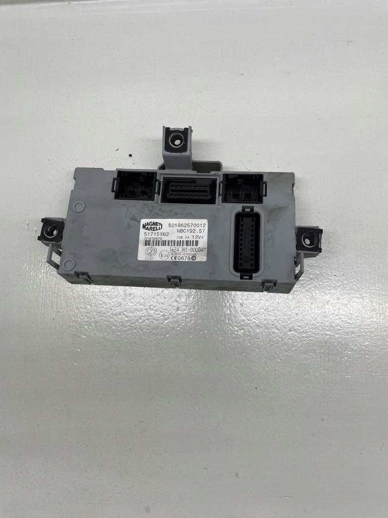 фото №1, Stilo коробка предохранителей magneti marelli 51715862