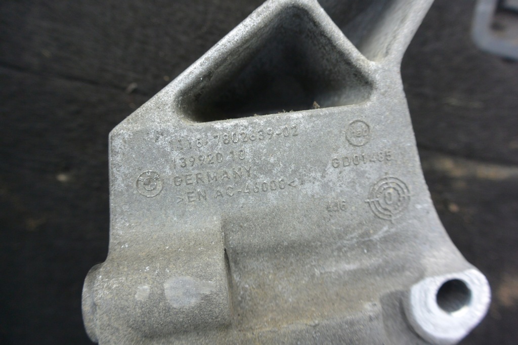 Кронштейн генератора 3.0d n57 bmw x5 e70 e71 рестайлинг  f15 Недорого