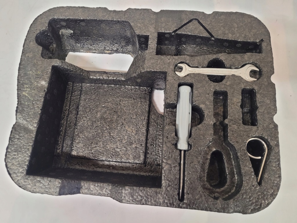 фото №3, Mini r50 вкладиш органайзер багажника викрутка ключ