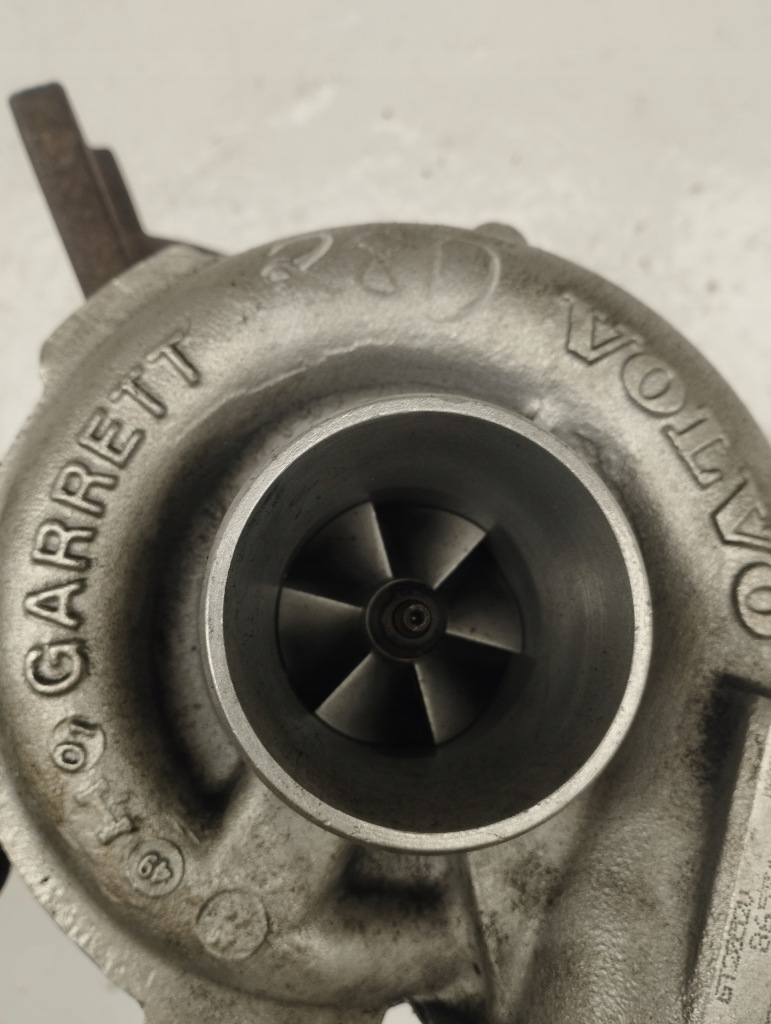 Volvo s60 турбонагнітач 8653146 Оригінал