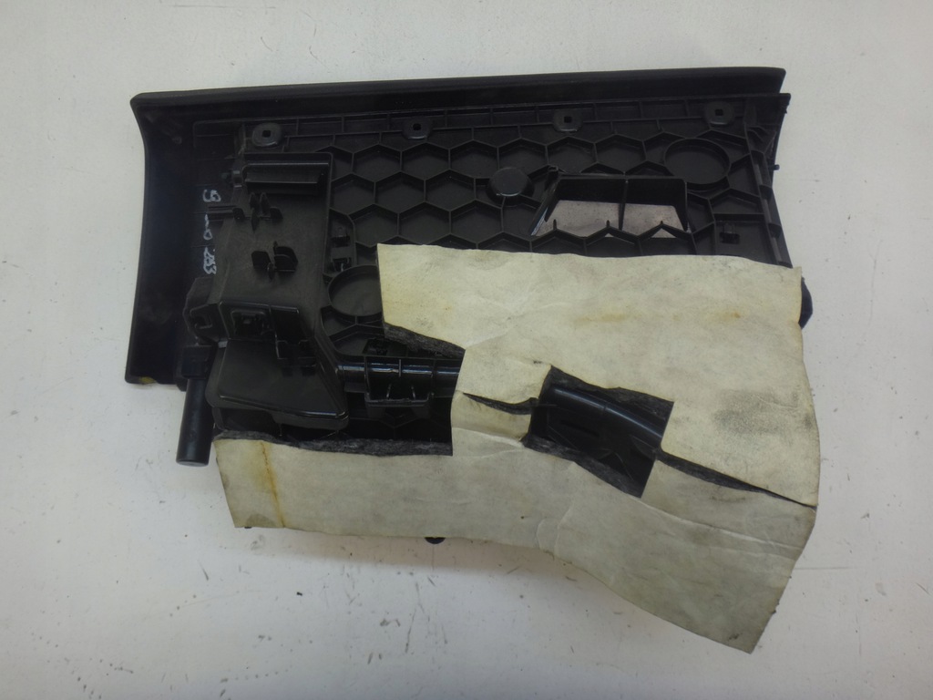 фото №8, Бардачок панелі консолі правий пасажира bmw f30 f31