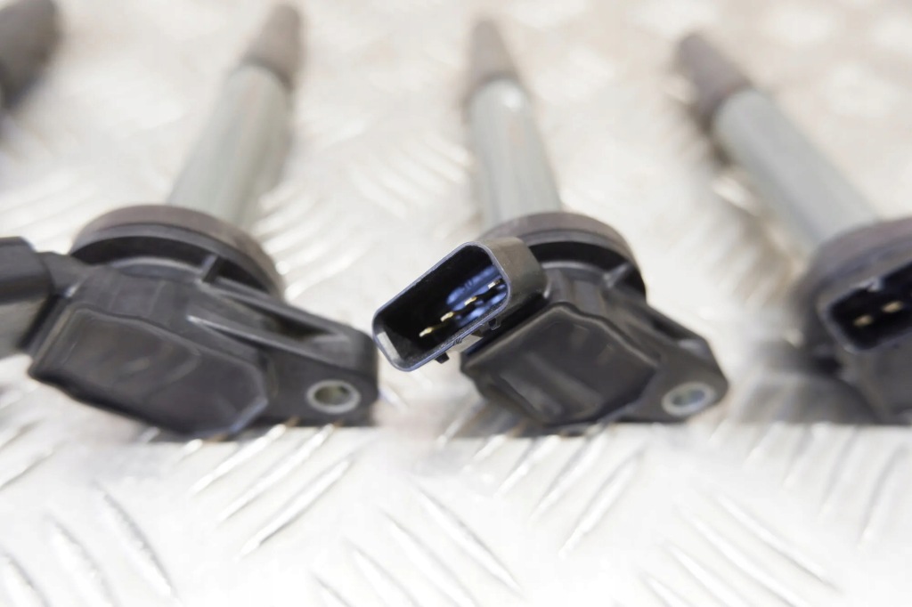 Купити Комплект котушок запалювання lexus ct zwa10_ 9091902258 1.8l hybrid 100kw