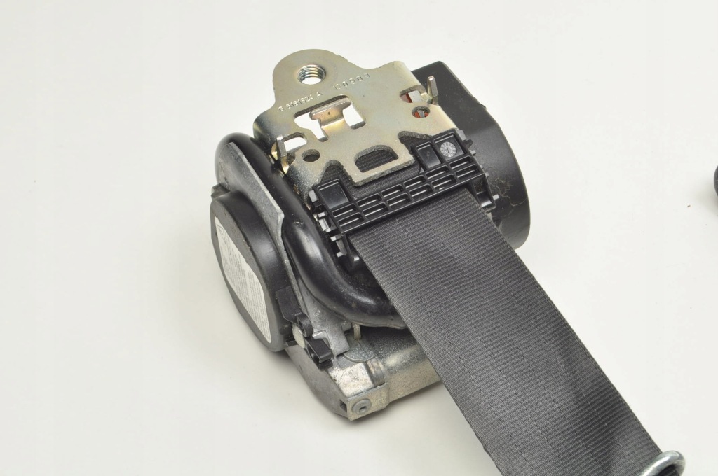 Ford c-max mk2 2.0 tdci ремень безопасности левое  перед am51-r61295-aew в Украине