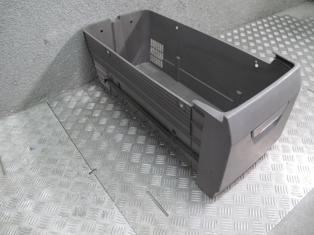 фото №4, Полка приборная панель бардачок scania r s