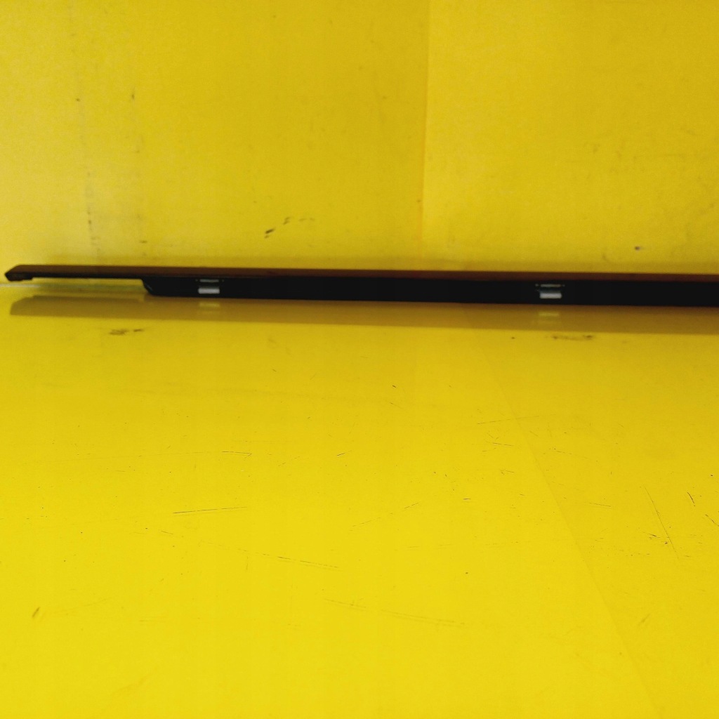 Молдинг уплотнитель левая задний mercedes benz e w211 nr148 Доставка