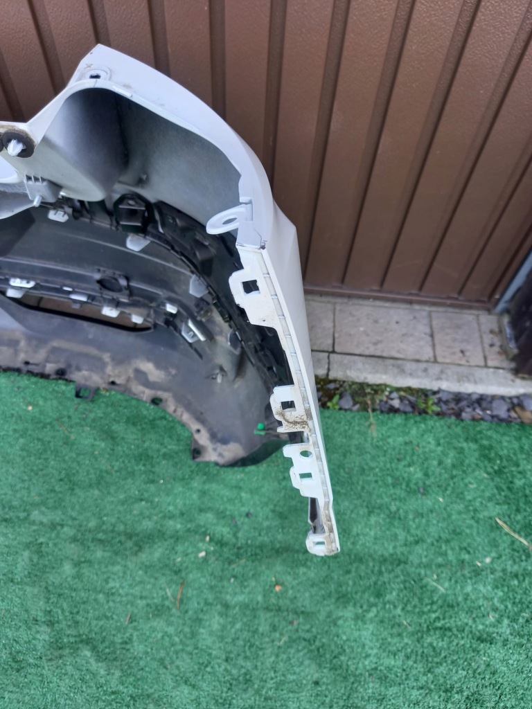 Бампер задні renault megane e-tech po 23 850239478r Оригінал