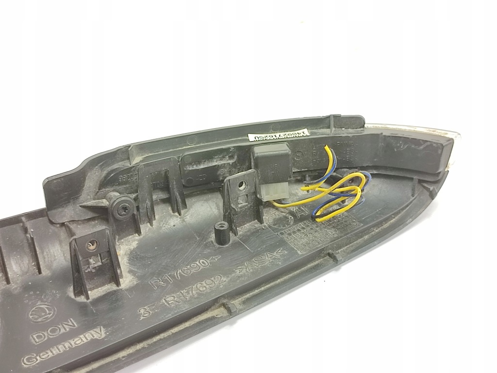 фото №6, Поворотник лівий + корпус skoda superb ii 08-15 оригінальний номер 3t0949102 outlet