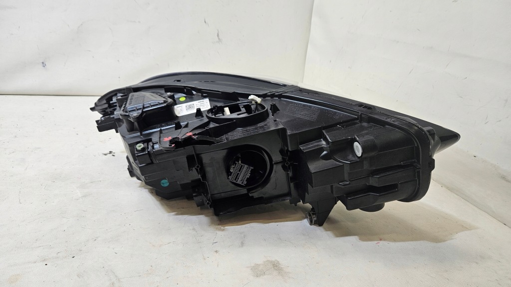 фото №8, Лампа передняя левая bmw 1 f40 shadow line led