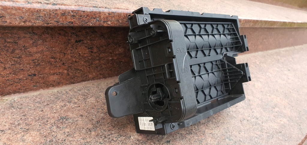 Kia ev3 впуск кермо  повітря жалюзі ліва Київ