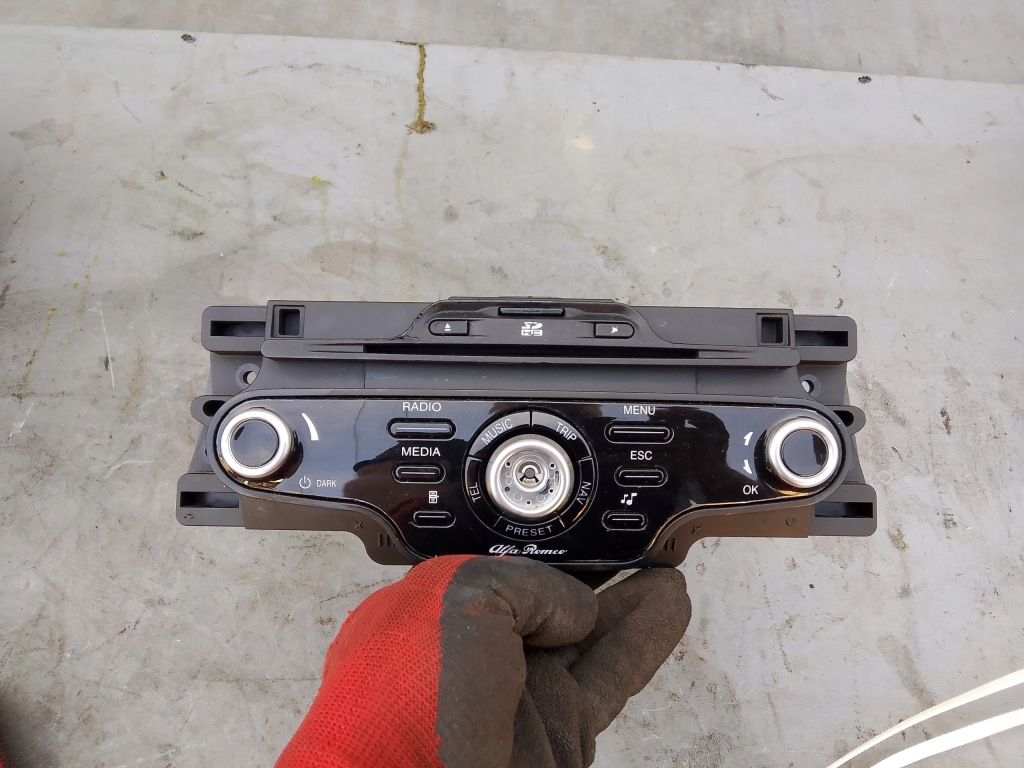 фото №1, Радио alfa romeo giulietta 156096932