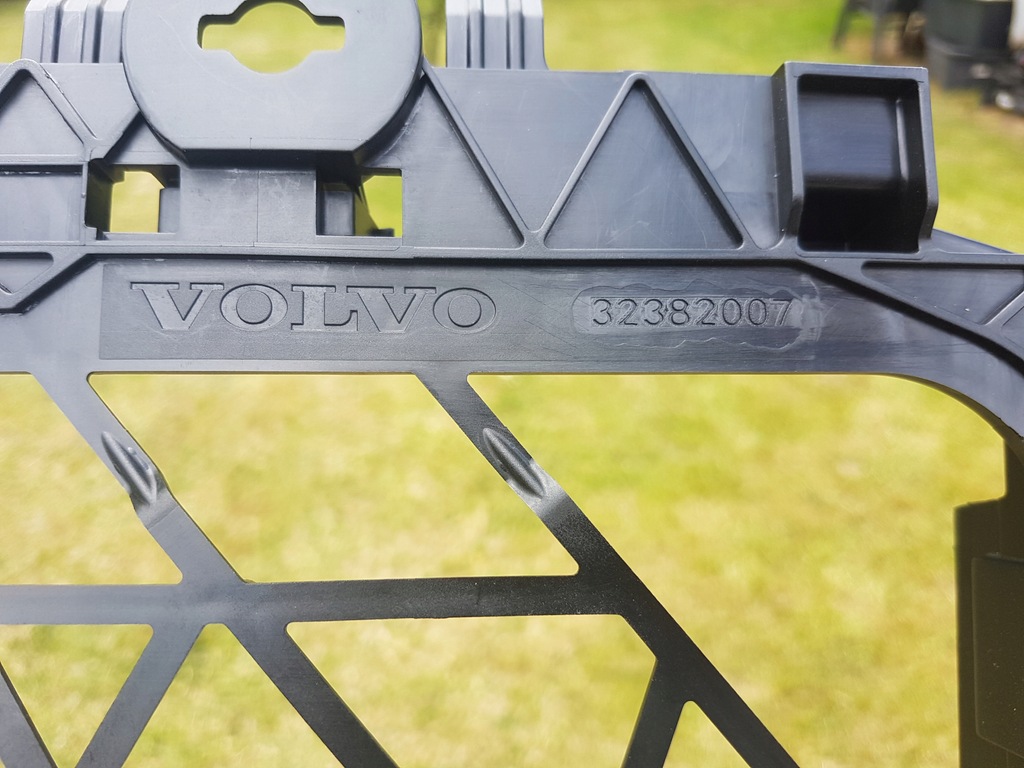 фото №8, Volvo polestar 2 xc40 c40 ev400 решётка защита вентилятора