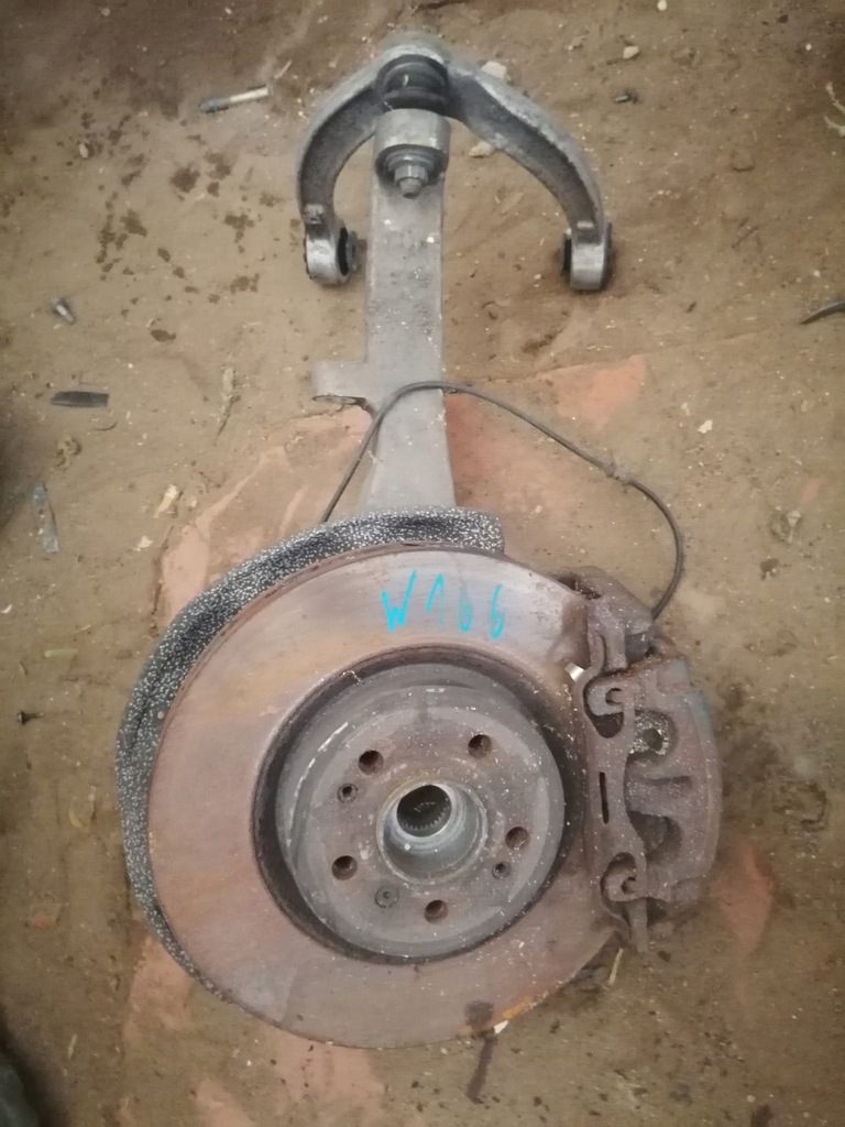 фото №1, Поворотный кулак левая перед mercedes ml w166