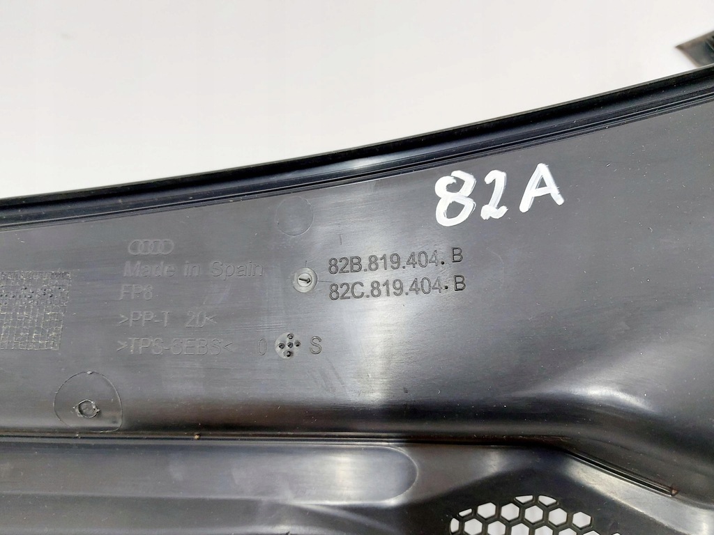 фото №8, Audi a1 ii 82a 20r. жабо прокладка 82b819404b