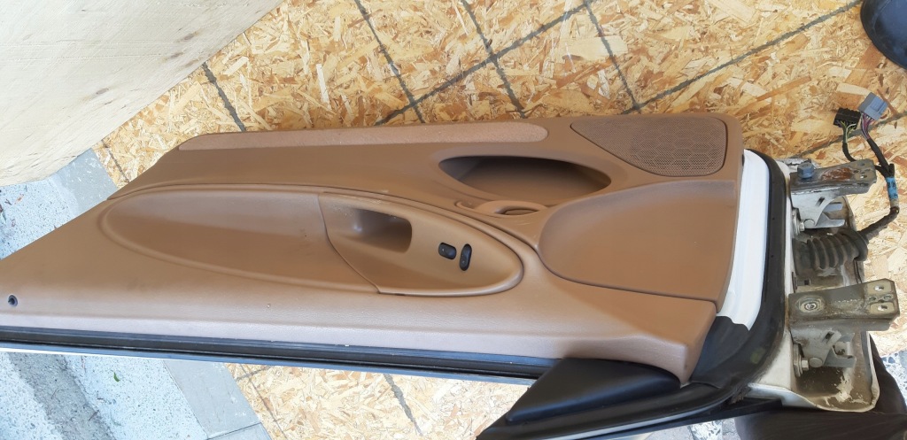 фото №4, Двері ford mustang 93-04r