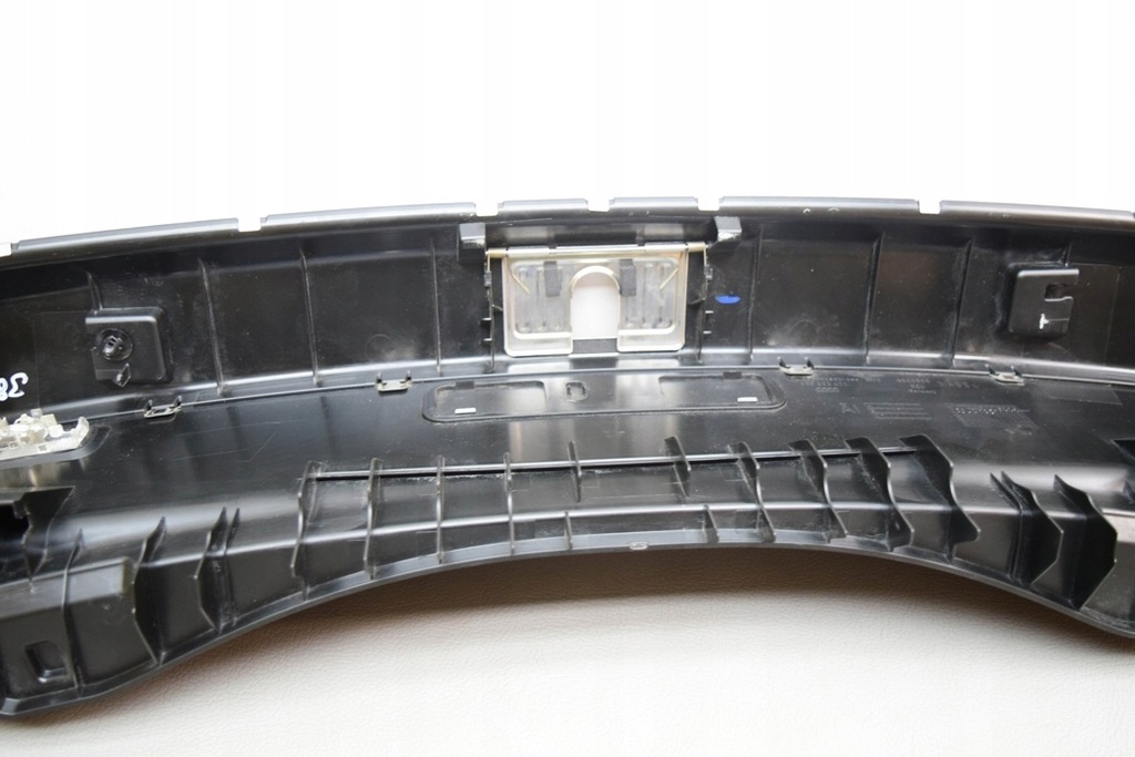 фото №10, Захист замка кришки audi a8 4h_ 4h0863471 4.2l бензиновий 273kw 2012