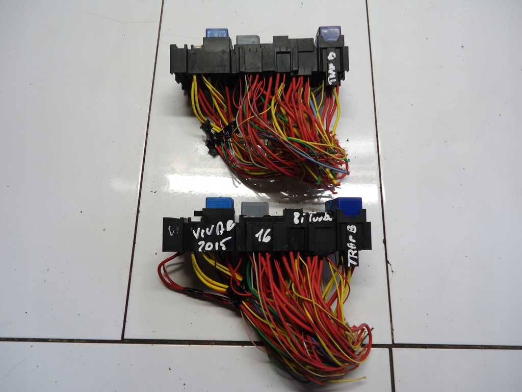 фото №7, Renault trafic iii opel vivaro 1.6dci коробка запобіжників pdbx82