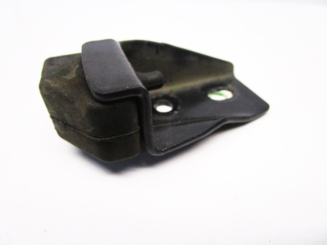 фото №1, Opel combo d обмежувач гумовий елемент засувка