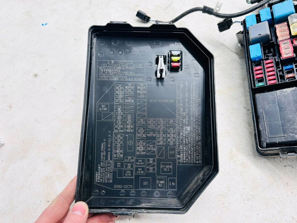 фото №11, Corolla e21 2.0 гібрид джгут електропроводка відсік двигуна 1 лінза 6xpdc