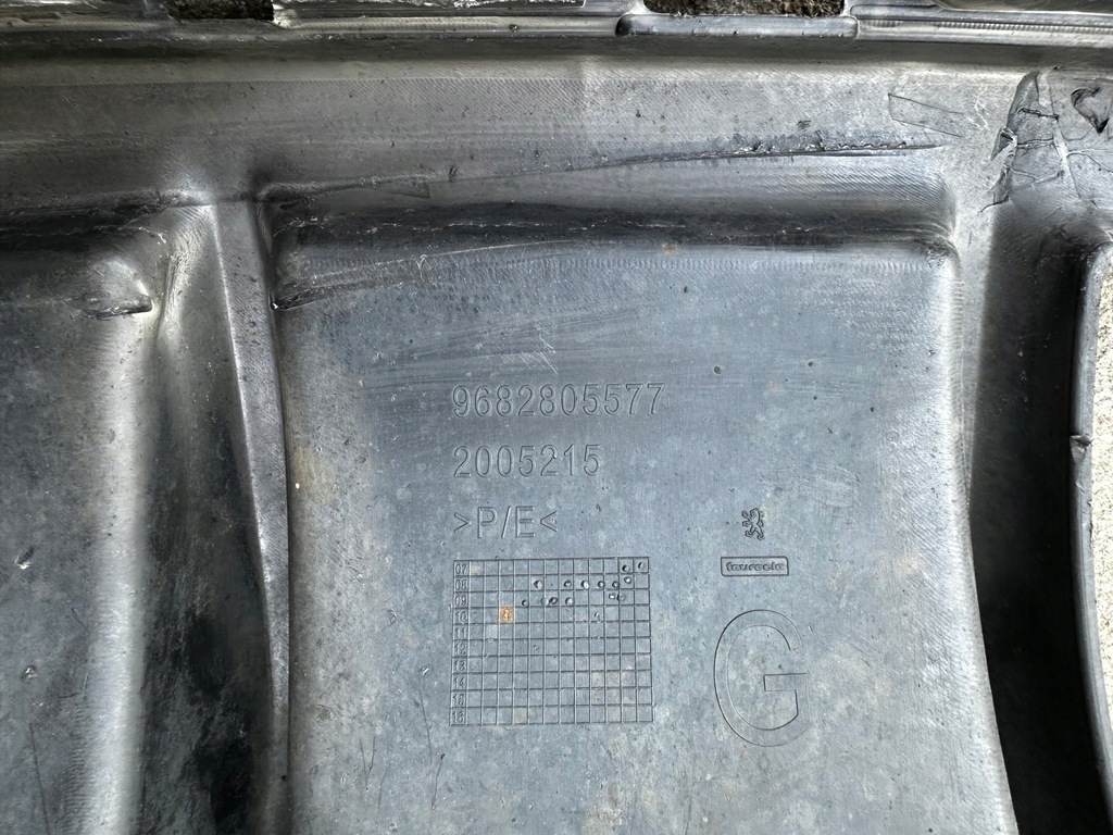 фото №13, Диффузор бампера левый 9682805577 peugeot 308 cc