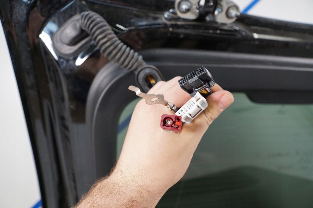 фото №9, Крышка багажника багажника комплектная europa pbsb tesla model y камера 22r