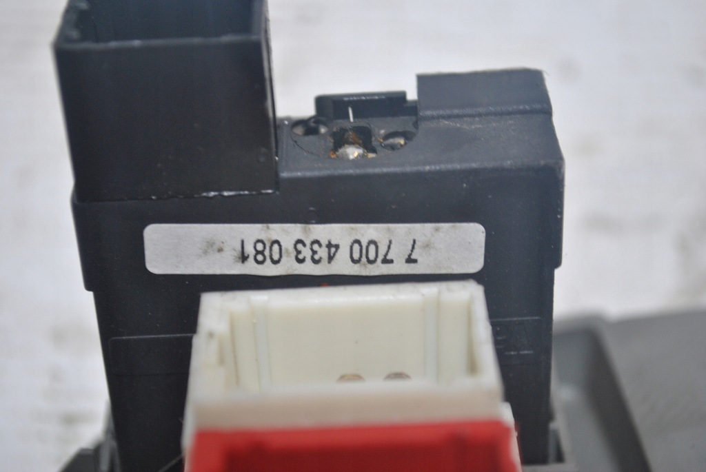 фото №6, Панель перемикачів renault scenic i 7700433081