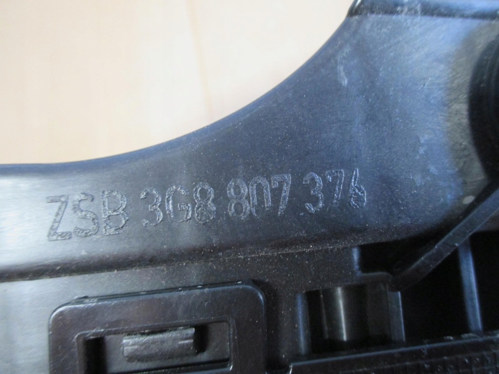 фото №2, Vw arteon r-line направляющая бампера правый задняя