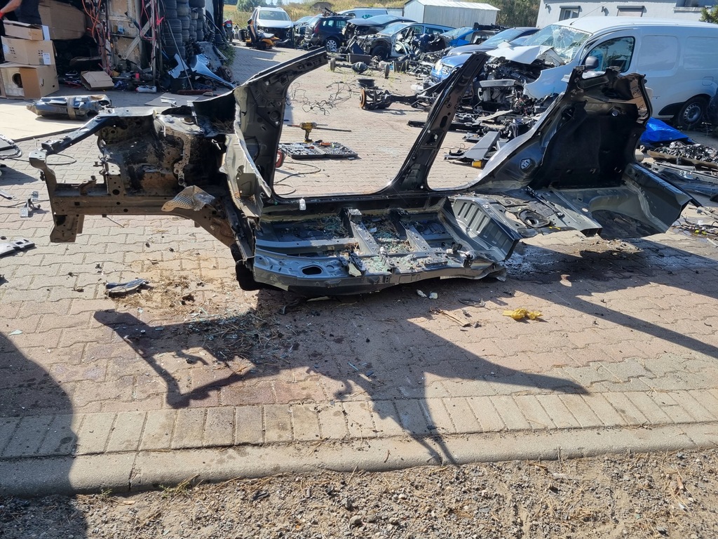 фото №1, Чверть поріг блок двигуна перед задня bok права правий nissan qashqai j11 lift