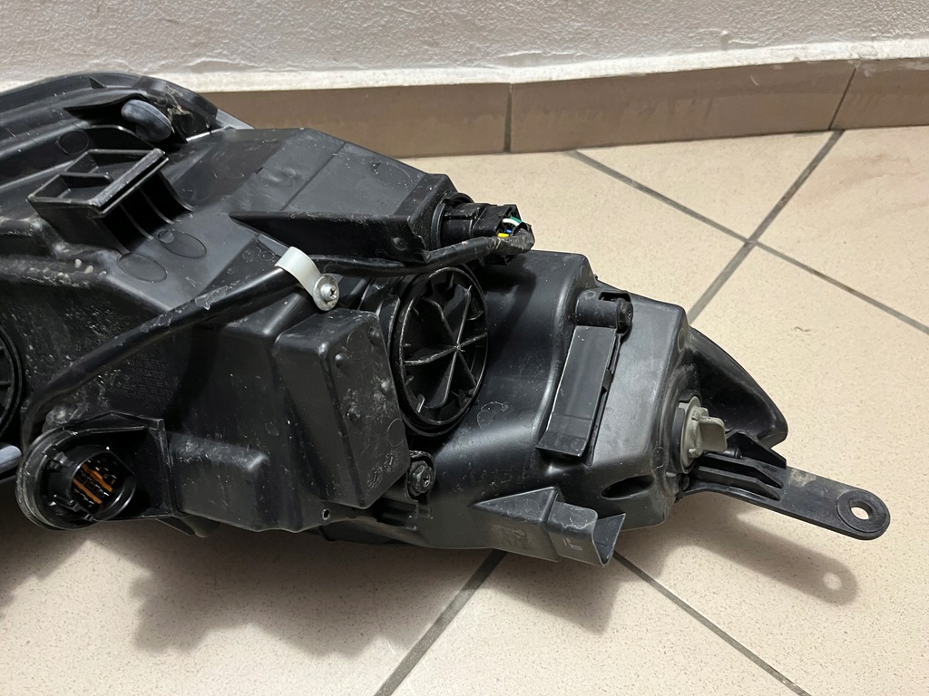 фото №14, Hyundai ix20 ix-20 10- лампа передняя перед левая