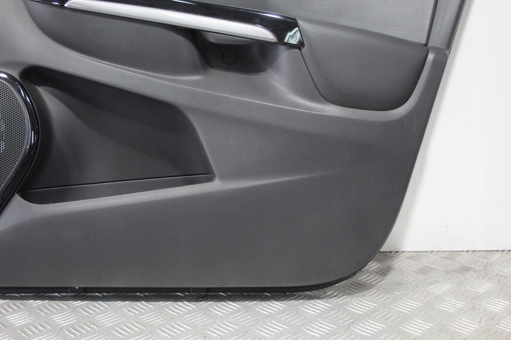 фото №4, Обшивка двері правий перед clio iv 4