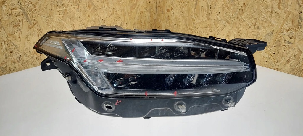 фото №1, Volvo xc90 2016 лампы передние