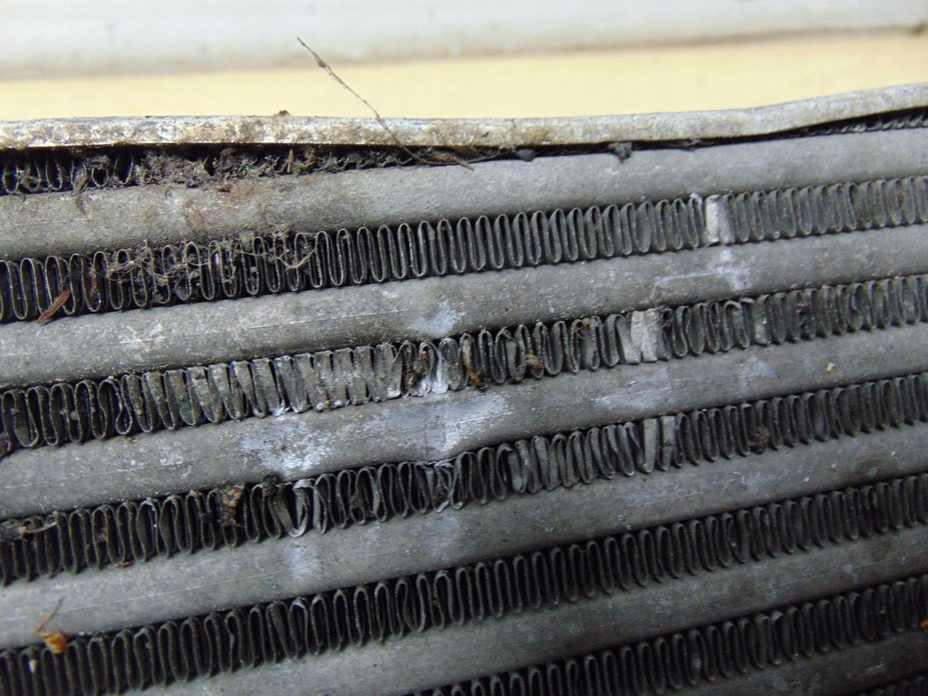 фото №9, Радиатор интеркулер mercedes w204 a2045000200