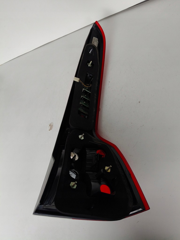 фото №5, Лампа левая задняя volvo v50 lift led