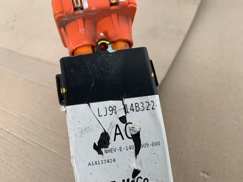 фото №12, Ford mustang mach-e rwd 21r 75.7kwh кабель шланг двигателя оригинал