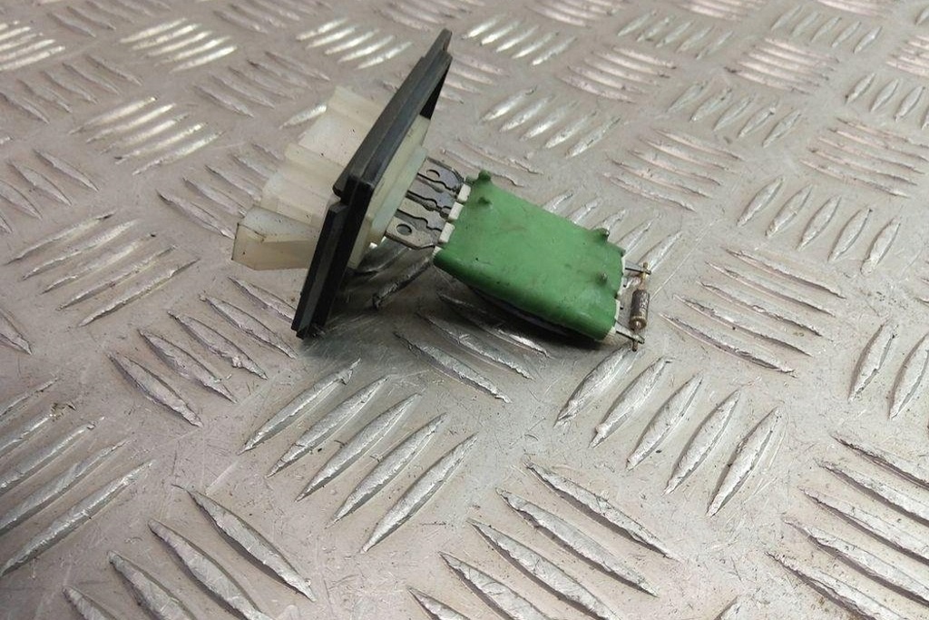 фото №10, Реле вентилятора отопителя mini cooper f56 duw964260n 1.6l