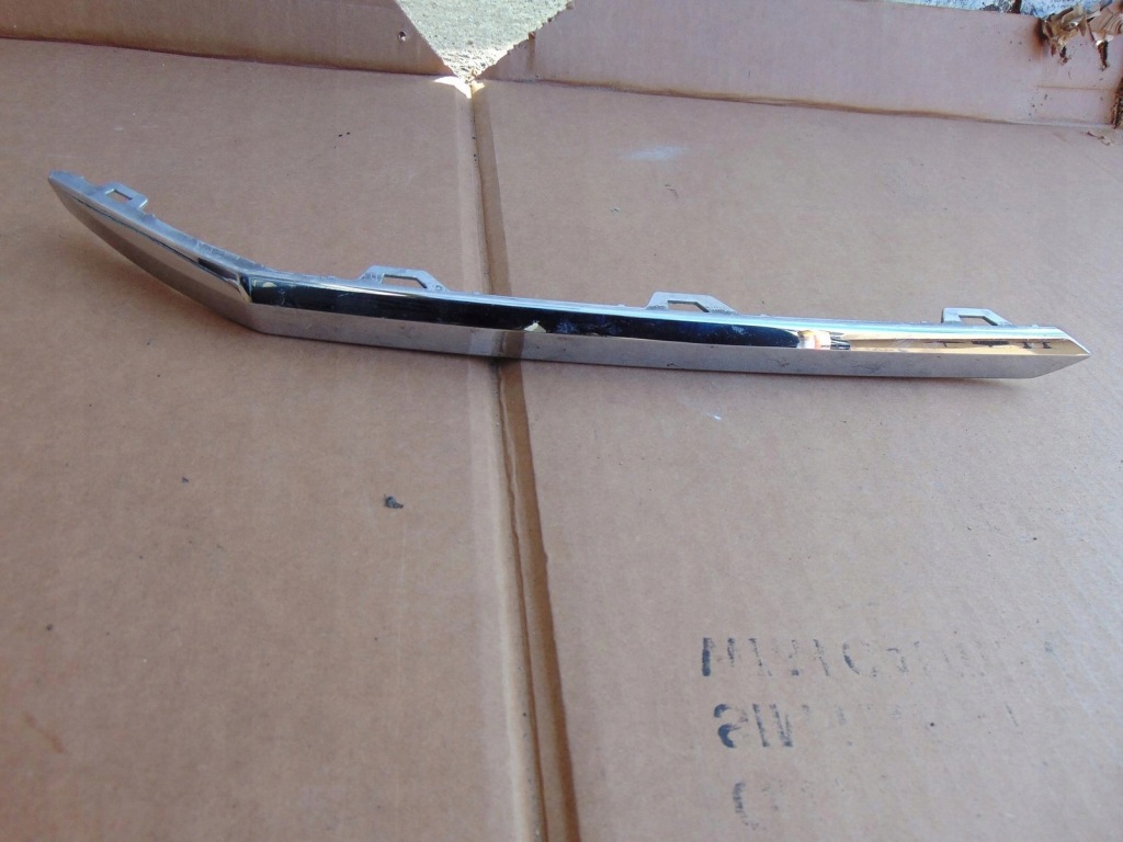 фото №1, Молдинг хром бампера права vw touareg 2018-