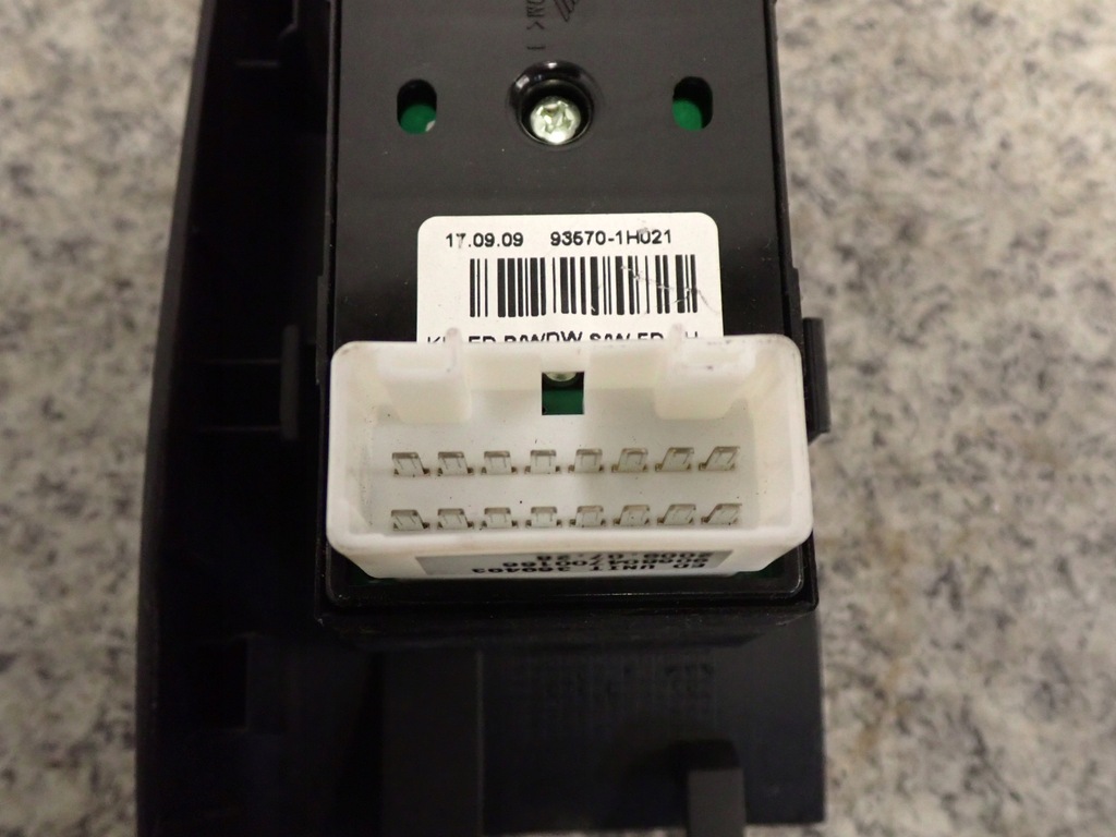 фото №6, Kia proceed 06-11 панель управление стекла левый