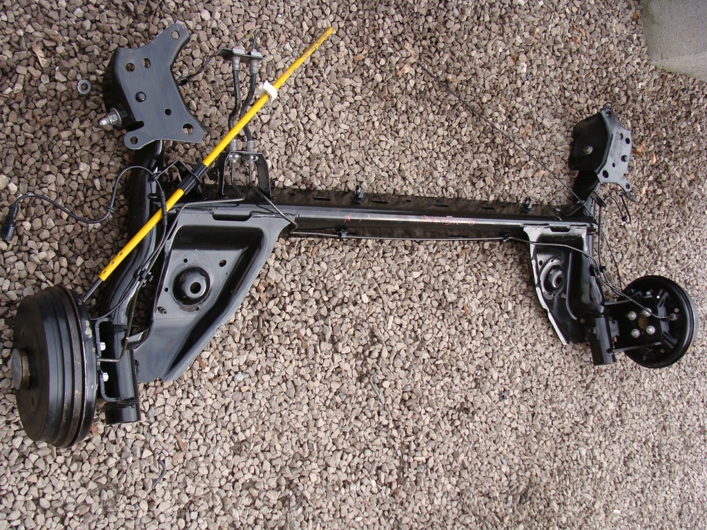 фото №1, Oś балка задняя renault clio iv !!!