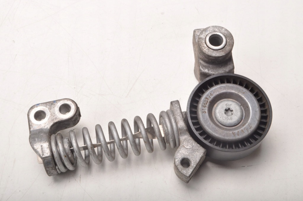 фото №1, Volvo v40 ii s90 ii xc90 ii 2.0 d5 2.0 d4 натягувач ремінь 31460374