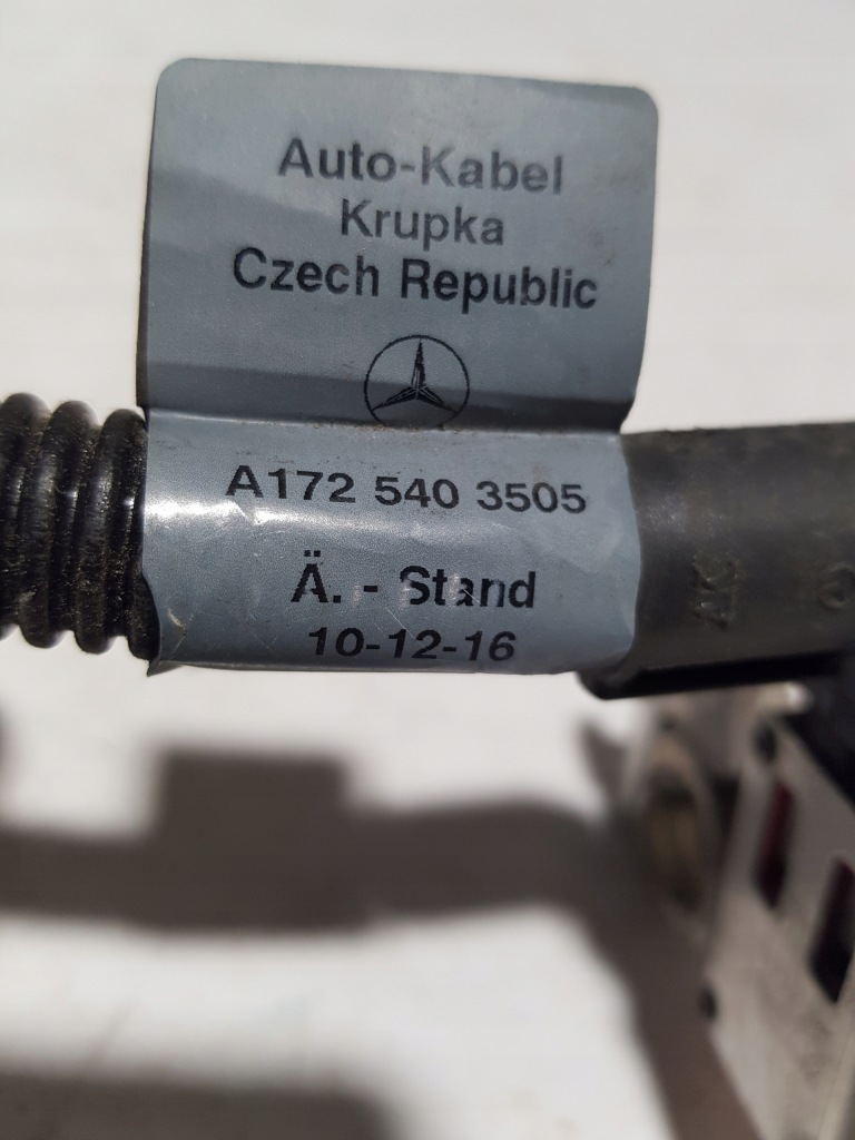 фото №4, Mercedes slk slc r172 w172 шланг плюсовой клемма пиротехническая