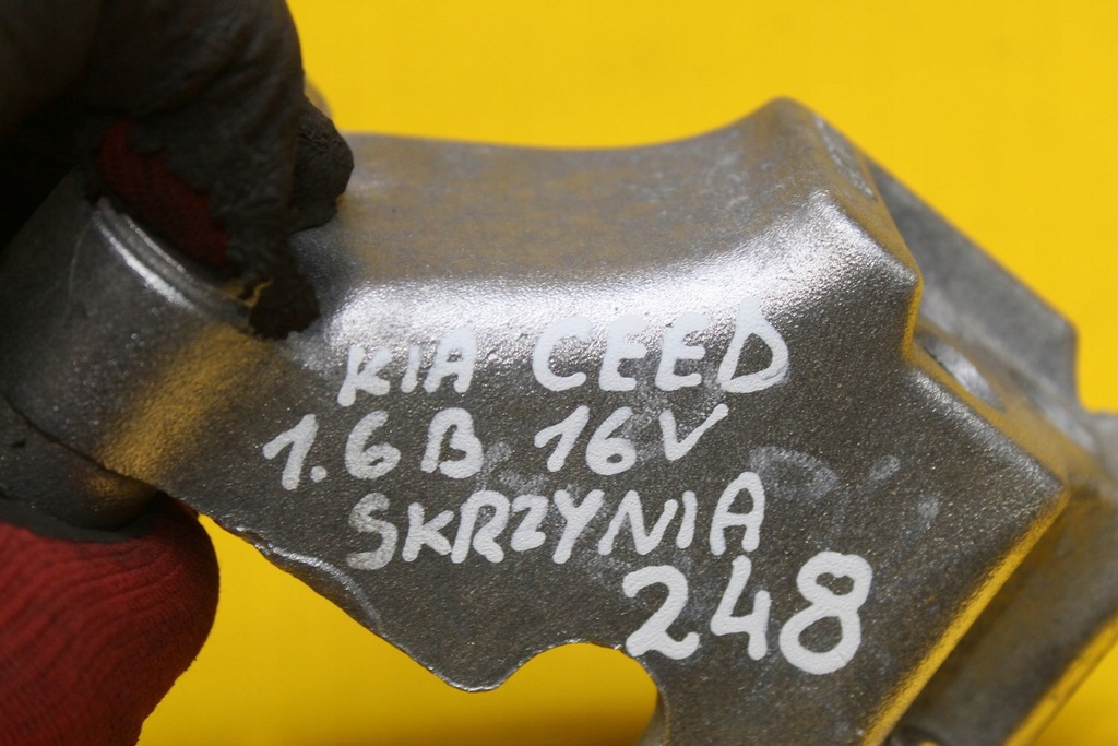 фото №6, Кронштейн кронштейн коробки kia ceed i 1.6 16v