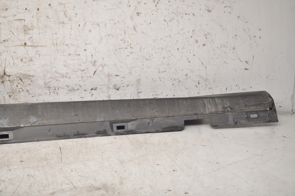 Ford focus mk4 накладка поріг ліва Недорого