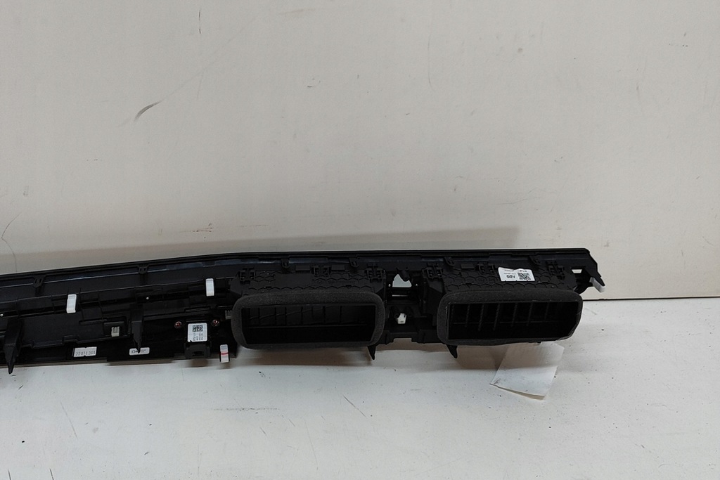 фото №6, Kia ev6 cv приборная панель приборная правое отверстия вентиляционные 97401-cv000 2022 lhd