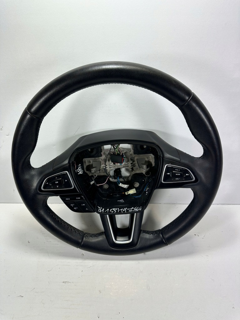 фото №1, Kuga mk2 lift воздуховод кожаный multi подогрев