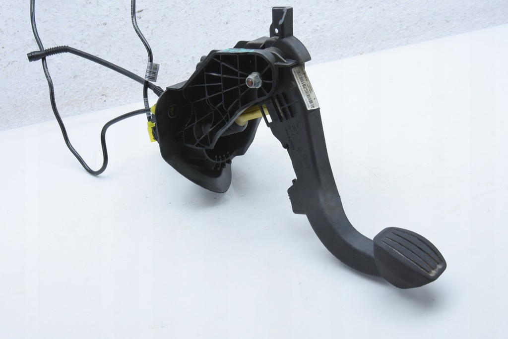 фото №1, Vivaro c jumpy expert iii proace ii педаль зчеплення + помпа