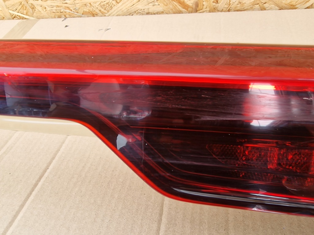 фото №6, Lexus ux накладка лампа задняя