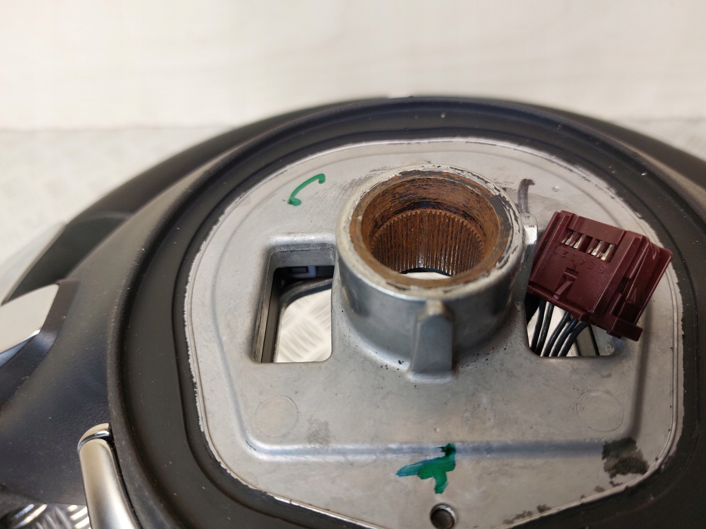 фото №13, Воздуховод mercedes amg w213, руль wheel