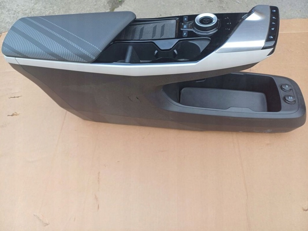 фото №7, Подлокотник туннель панель передач зарядное устройство индукция kia ev6 22r gt-line