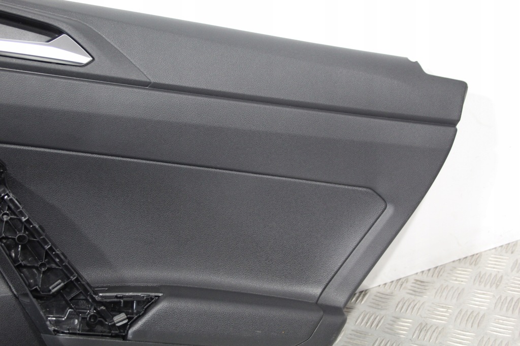 фото №3, Обшивка дверь правый задняя vw taigo 2g7 r-line