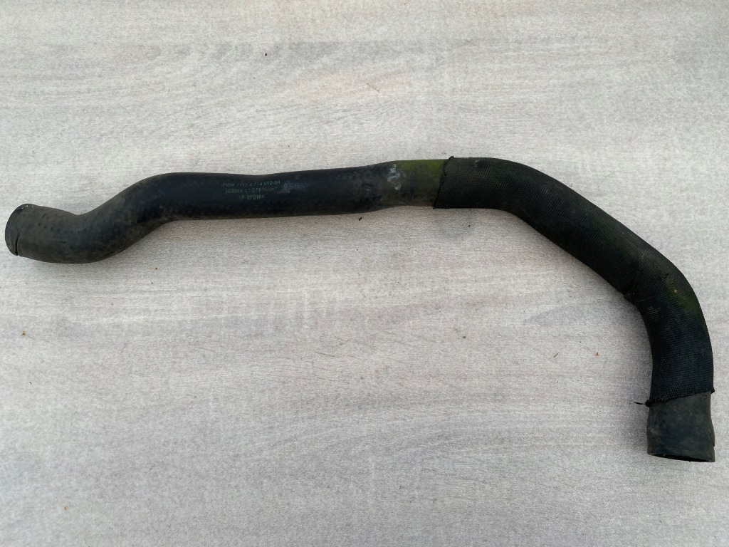 фото №1, Bmw 3 e90 e91 e87 пабтрубок  шланг труба воды - 4714092